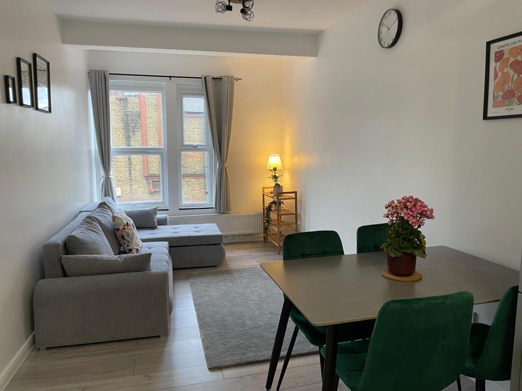 Appartamento Seven Sisters Hideaway Londra Esterno foto